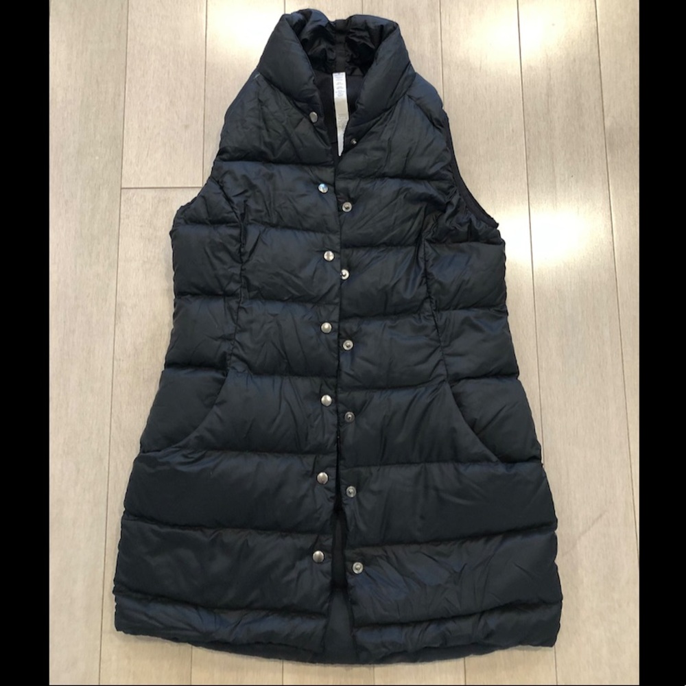 All days Lululemon Nylon/Goose Down Long Black Puffer Vest (Size 4)